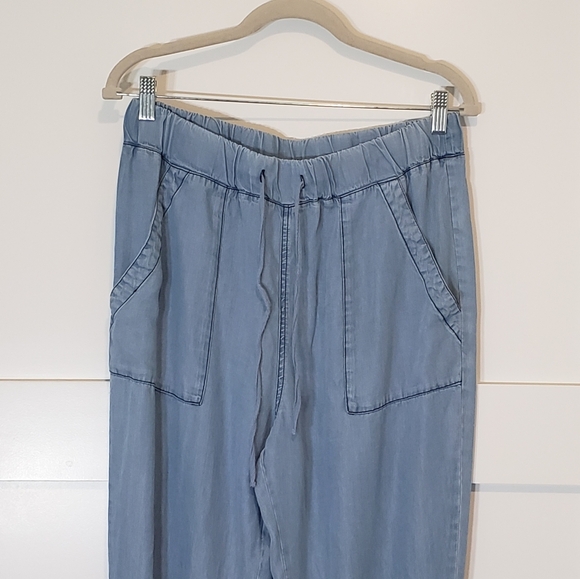 Velvet Heart Chambray Lightwash Denim Joggers Elastic Waist Pockets Size Medium - Picture 2 of 16